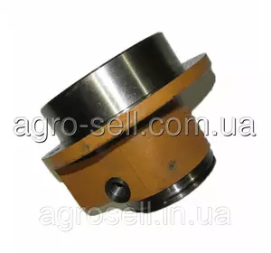 Фланец сепаратор трансмиссии T8.390/Mag.310/340 Case 254337A2 Фланец сепаратор трансмиссии T8.390/Mag.310/340 Case 254337A2